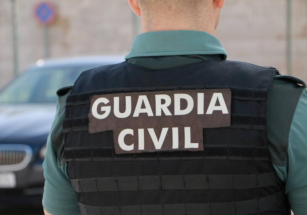 ¿Cree que guardias civiles y policías están discriminados con respecto a otros cuerpos policiales?