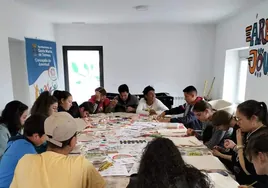 Participantes en un taller en el Área Joven de Santa Marta.