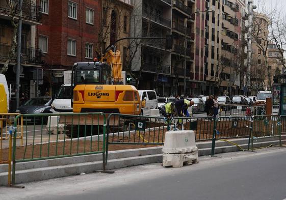 Obras en el paseo del Doctor Torres Villarroel.