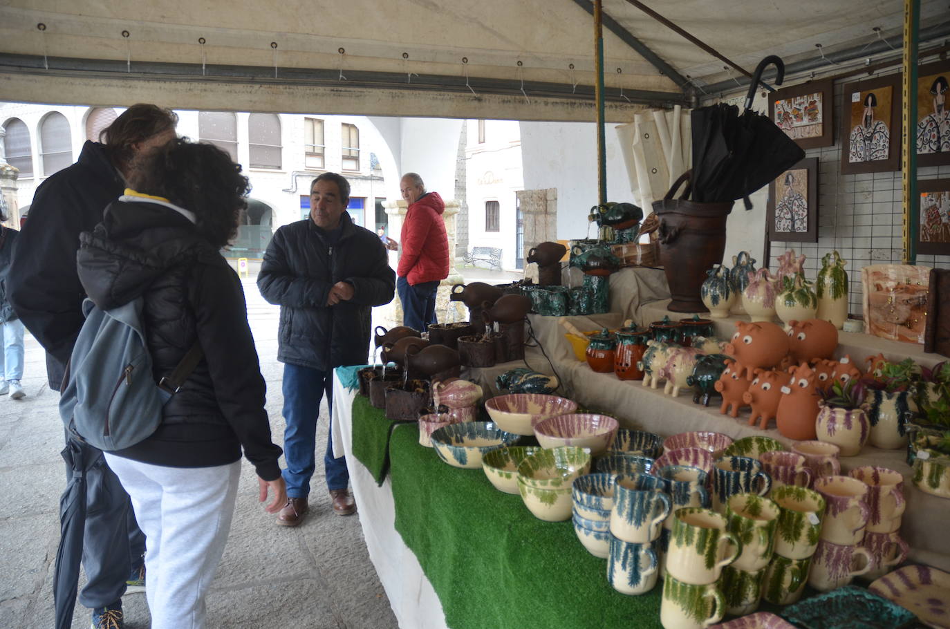 Ciudad Rodrigo encuentra refugio en el III Mercado Artesano