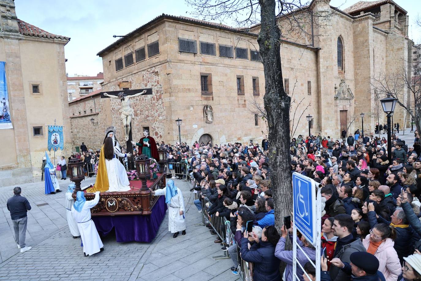 Procesión de la Cofradía de la Vera Cruz