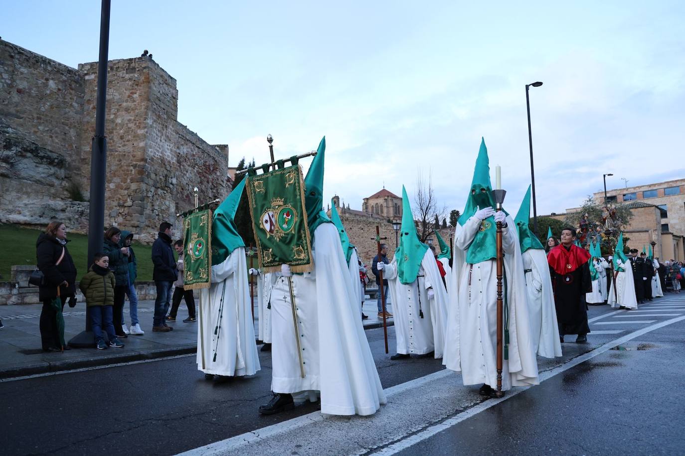 Procesión de la Cofradía de la Oración en el Huerto de los Olivos