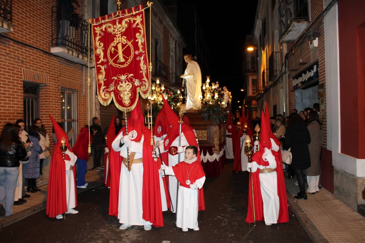 Concentración de emociones en el Santo Entierro de Peñaranda de Bracamonte