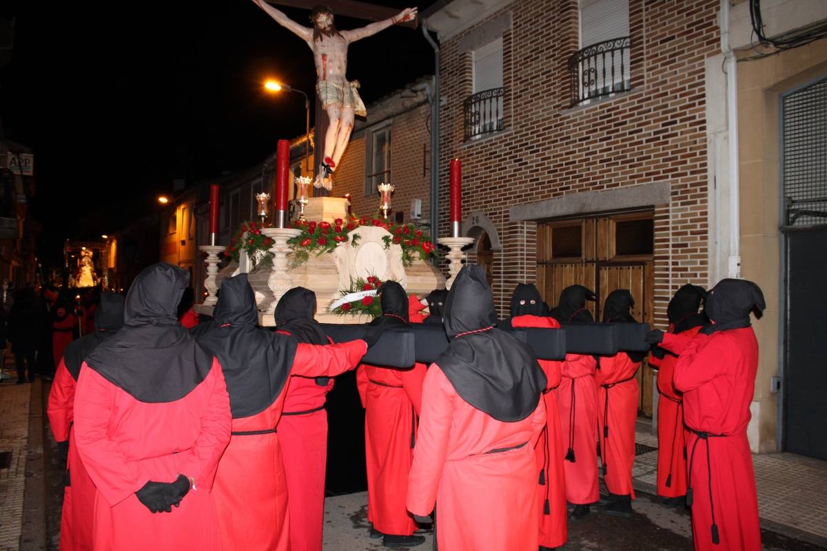 Concentración de emociones en el Santo Entierro de Peñaranda de Bracamonte