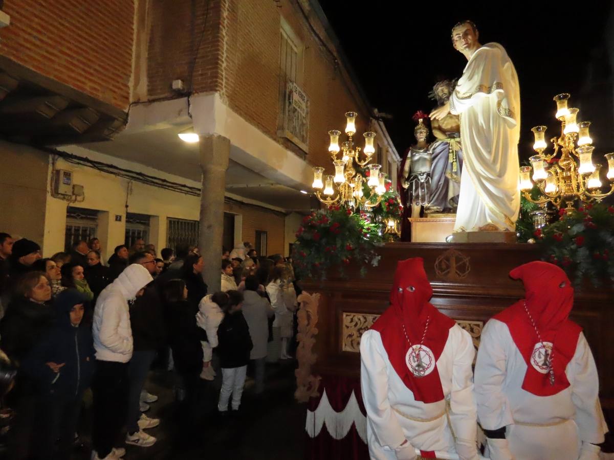 Concentración de emociones en el Santo Entierro de Peñaranda de Bracamonte