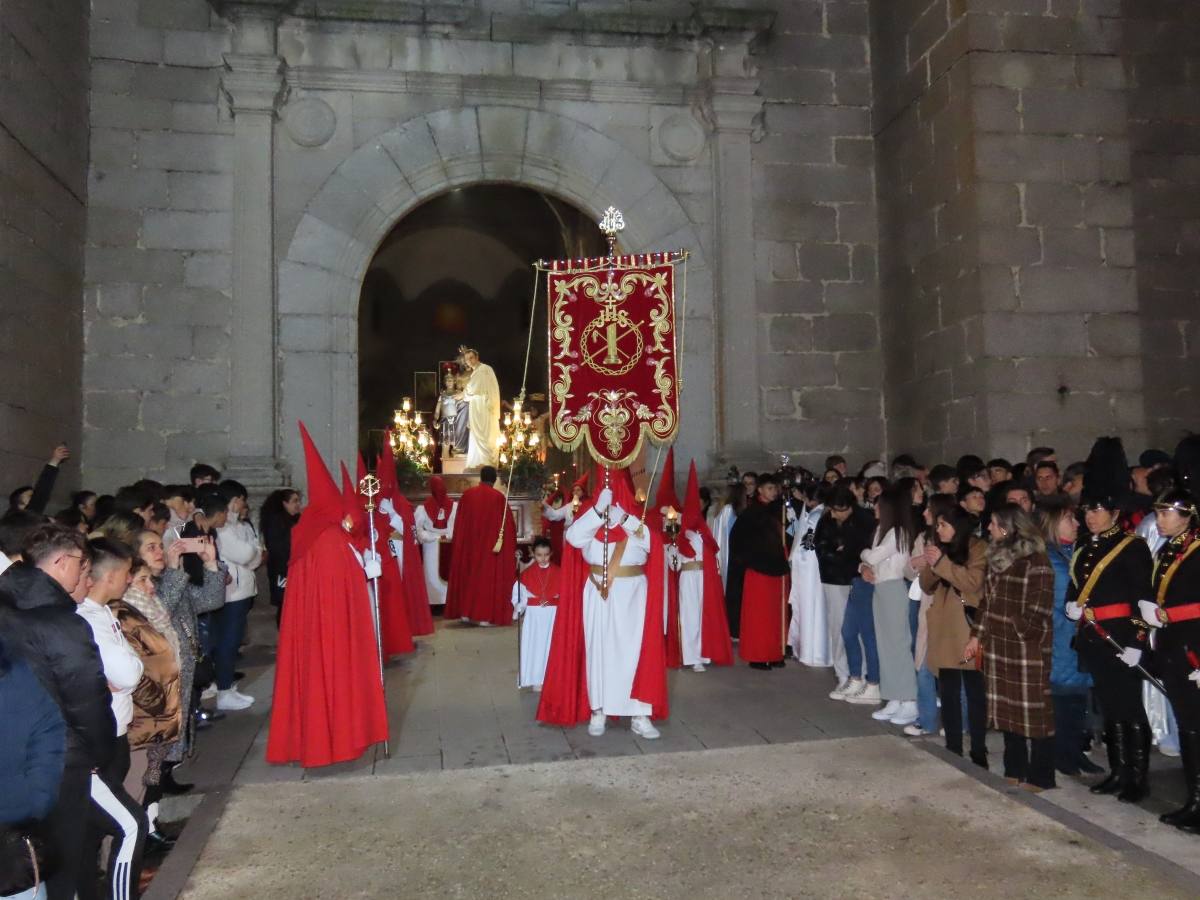 Concentración de emociones en el Santo Entierro de Peñaranda de Bracamonte