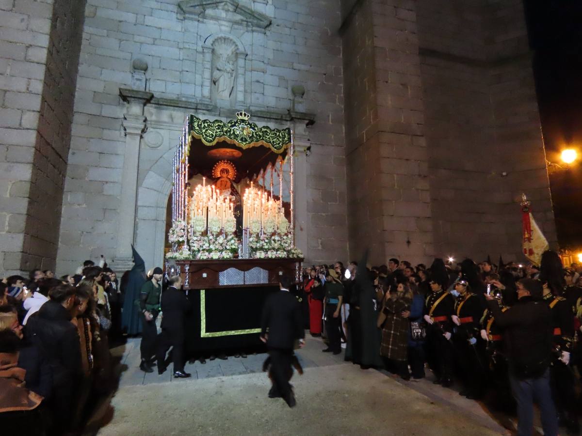 Concentración de emociones en el Santo Entierro de Peñaranda de Bracamonte