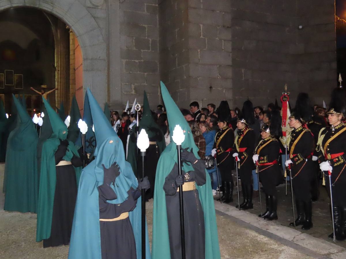 Concentración de emociones en el Santo Entierro de Peñaranda de Bracamonte