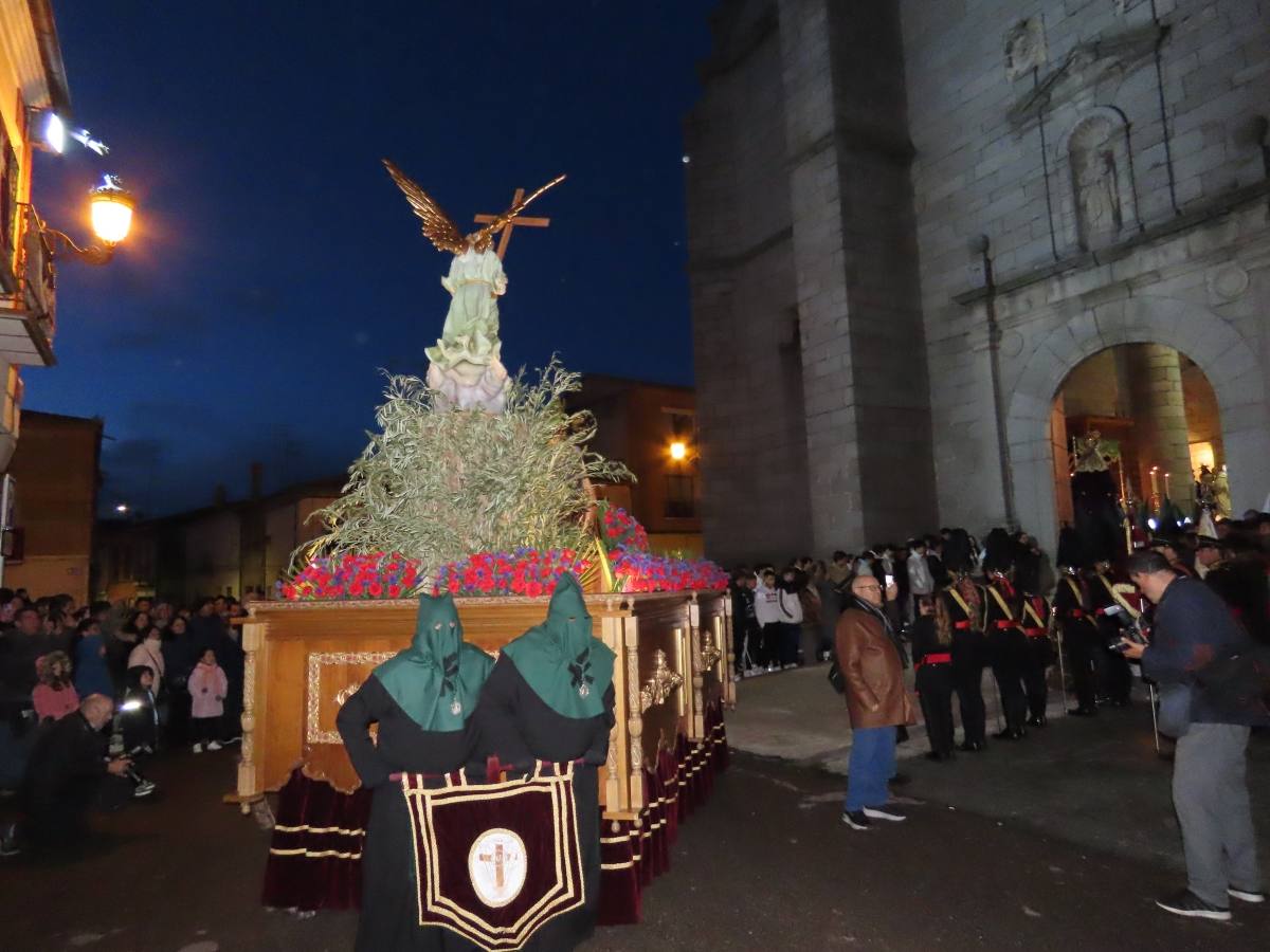 Concentración de emociones en el Santo Entierro de Peñaranda de Bracamonte