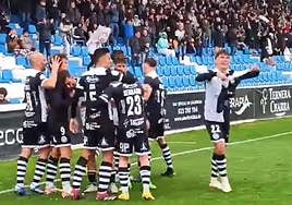 Locura total: así celebró el Reina Sofía el gol de Slavy en el descuento