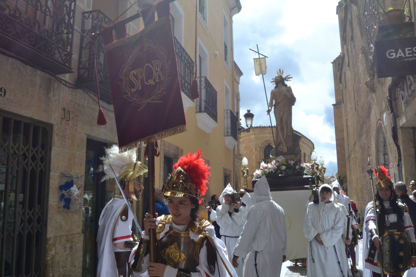 Jesús Resucitado y la Virgen se encuentran en la Plaza Mayor de Ciudad Rodrigo