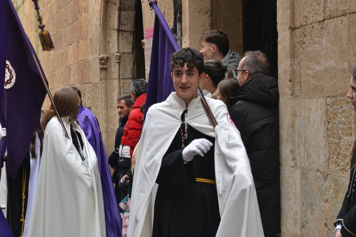 Jesús Resucitado y la Virgen se encuentran en la Plaza Mayor de Ciudad Rodrigo