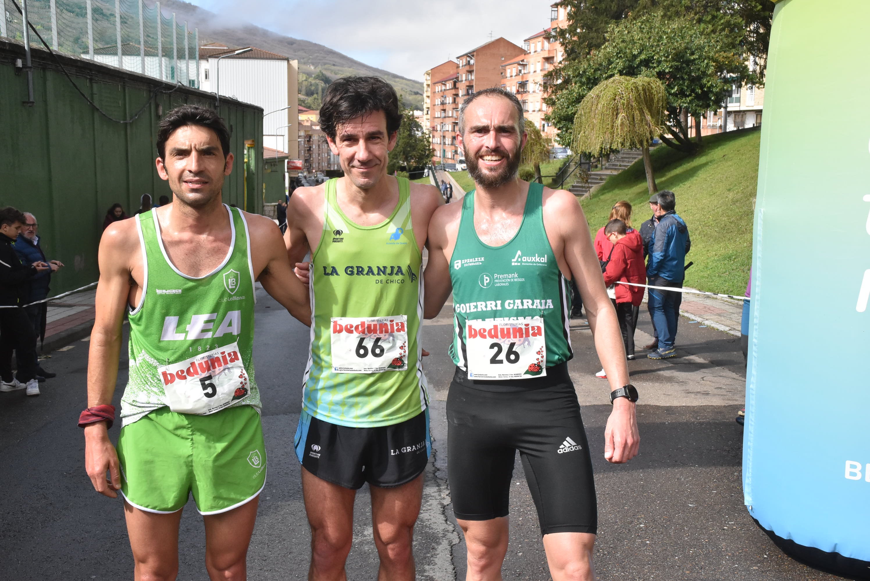 Dani Sanz y Ester Rodríguez ganan la Medio Maratón de Béjar