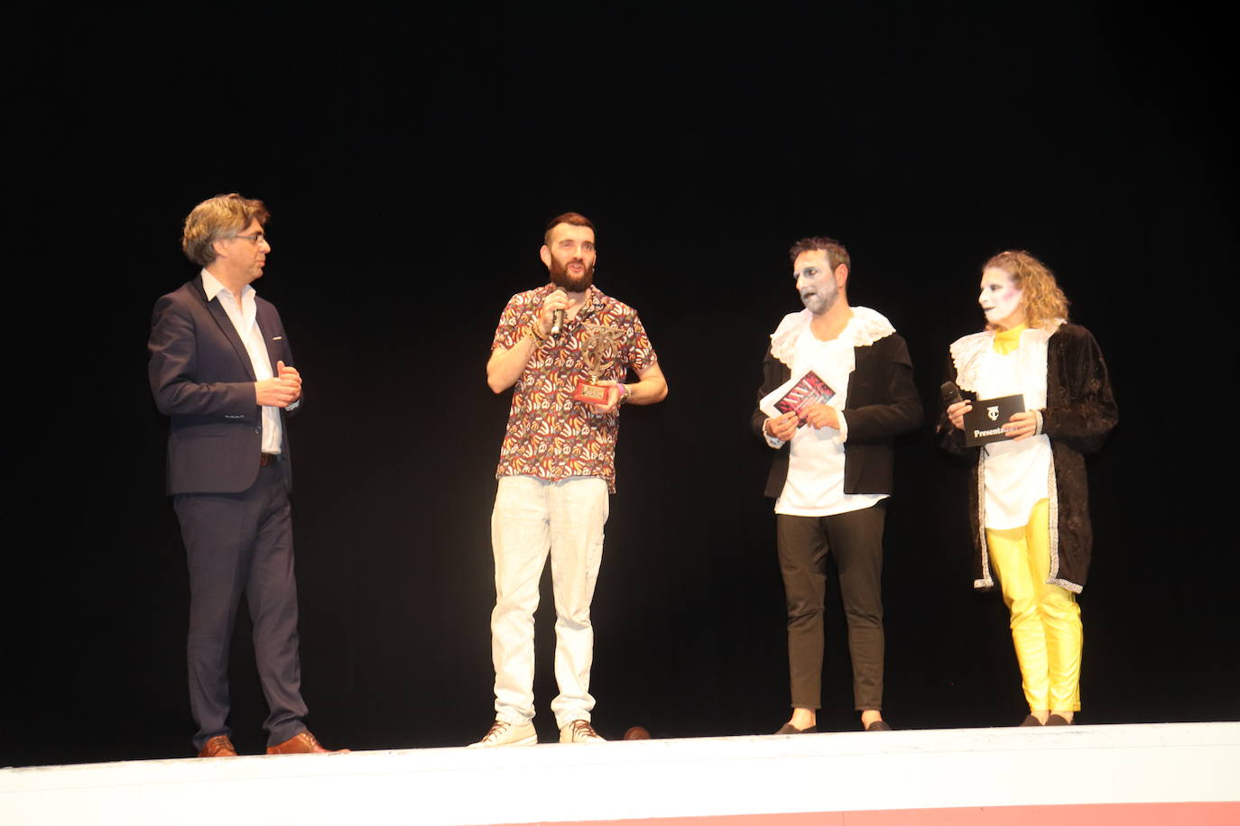 Carasses Teatro y El Duende de Lerma triunfan en el XXVI certamen nacional de teatro de Béjar