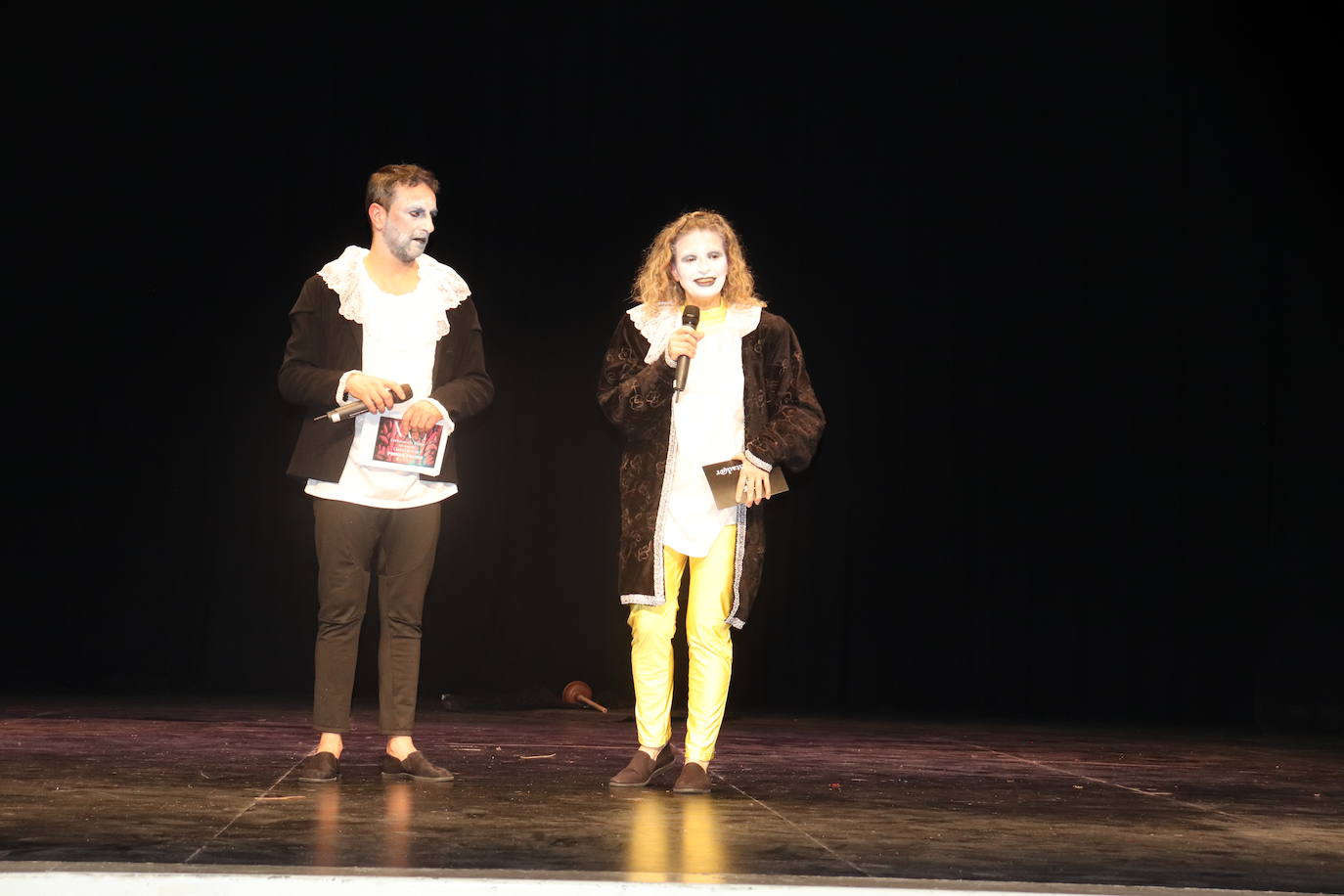 Carasses Teatro y El Duende de Lerma triunfan en el XXVI certamen nacional de teatro de Béjar