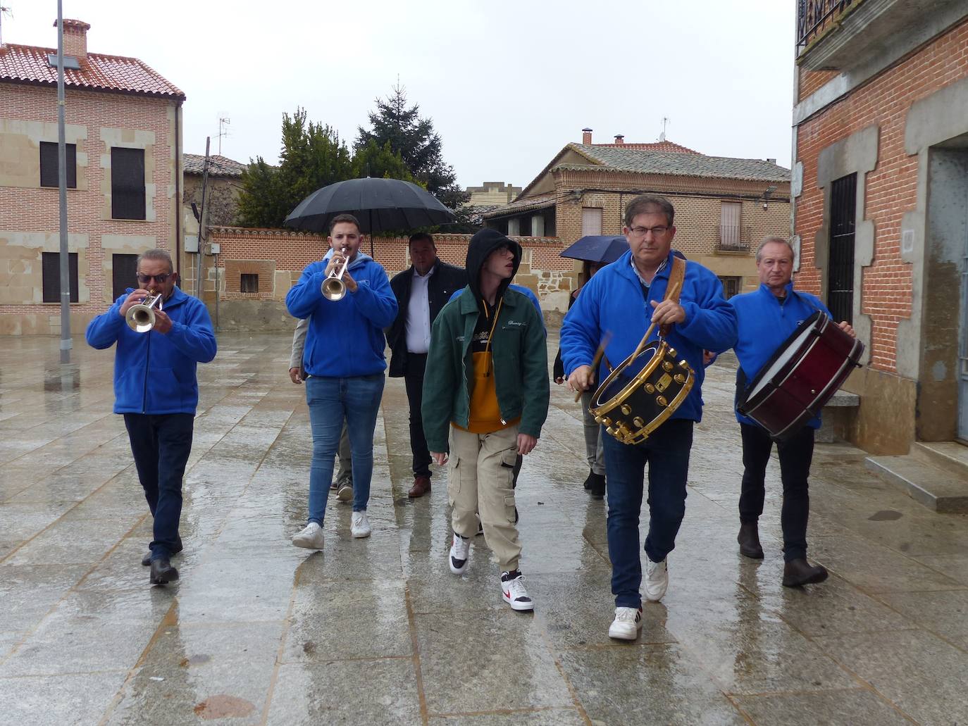 Jotas en honor a Santa Bárbara en Villoria