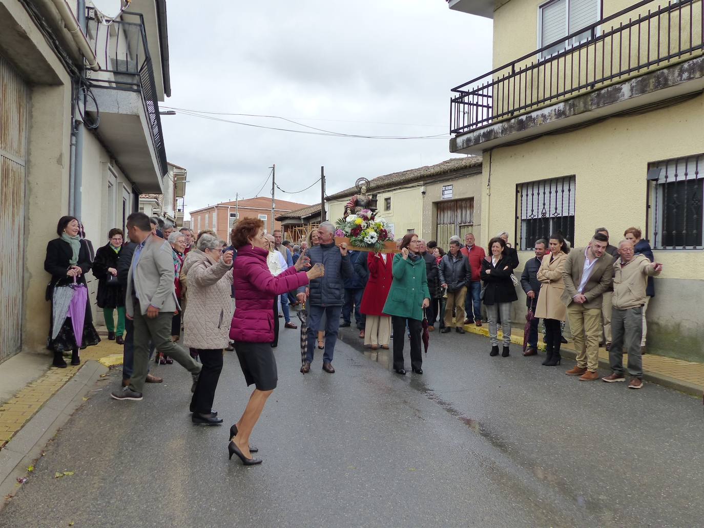 Jotas en honor a Santa Bárbara en Villoria