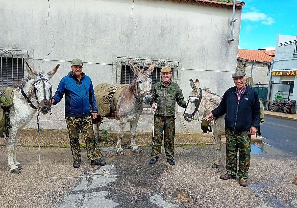 Miguel Francisco Miguel, Felipe Méndez y Simón Miguel.