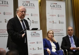 El presidente de Consejo de Economía y Social, Enrique Cabero, en el Foro GACETA.