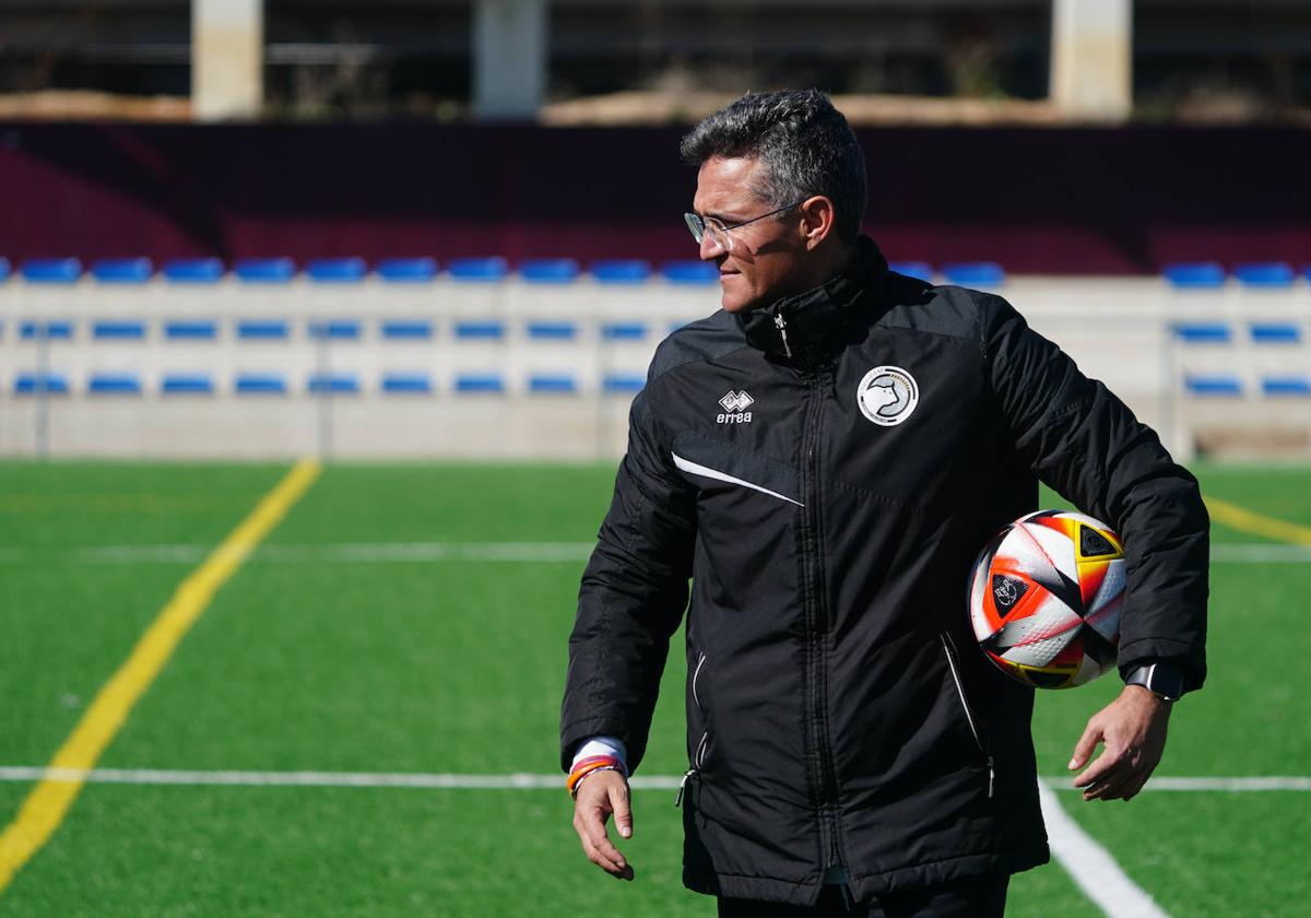 Ponz 'caza' a Roberto Aguirre