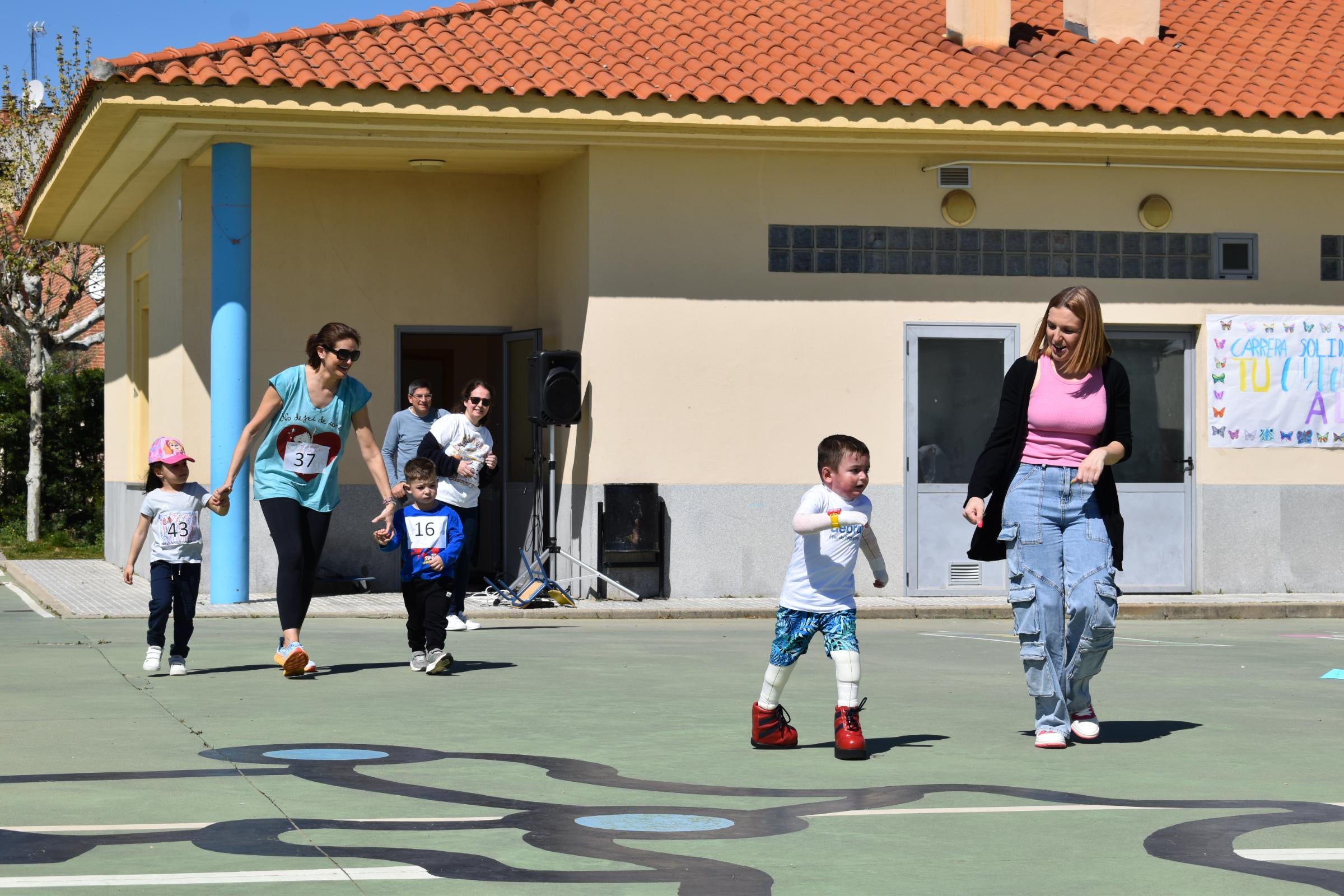 El colegio San Blas de Santa Marta recauda 754 euros a favor de la Asociación Debra Piel de Mariposa