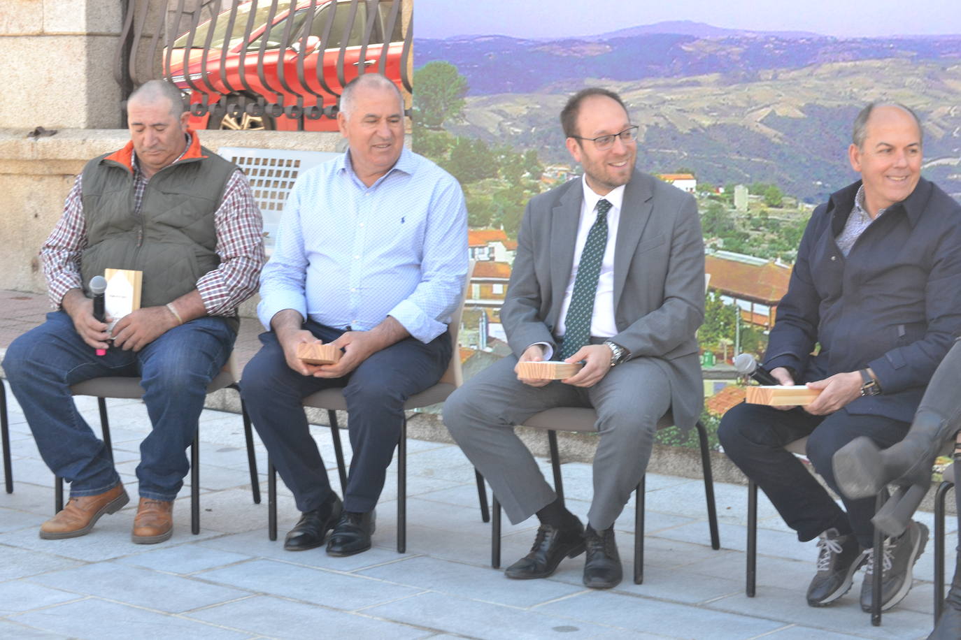 Cuatro municipios del oeste salmantinos reciben el galardón «pueblos con futuro»