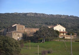 Vista general del convento de El Zarzoso, en el término municipal de El Cabaco