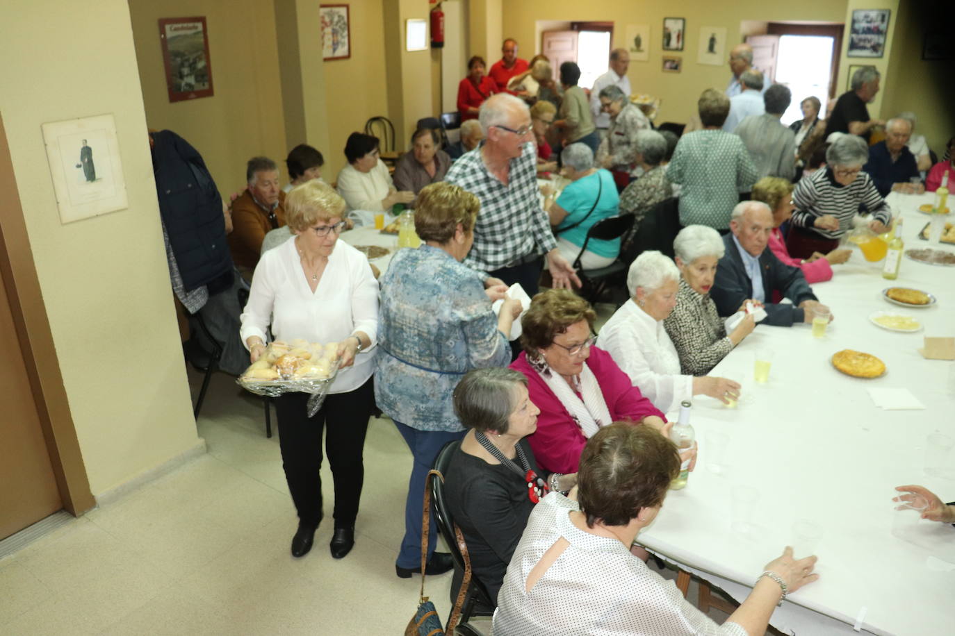 Los mayores de Candelario celebran los 31 años de vida de su asociación