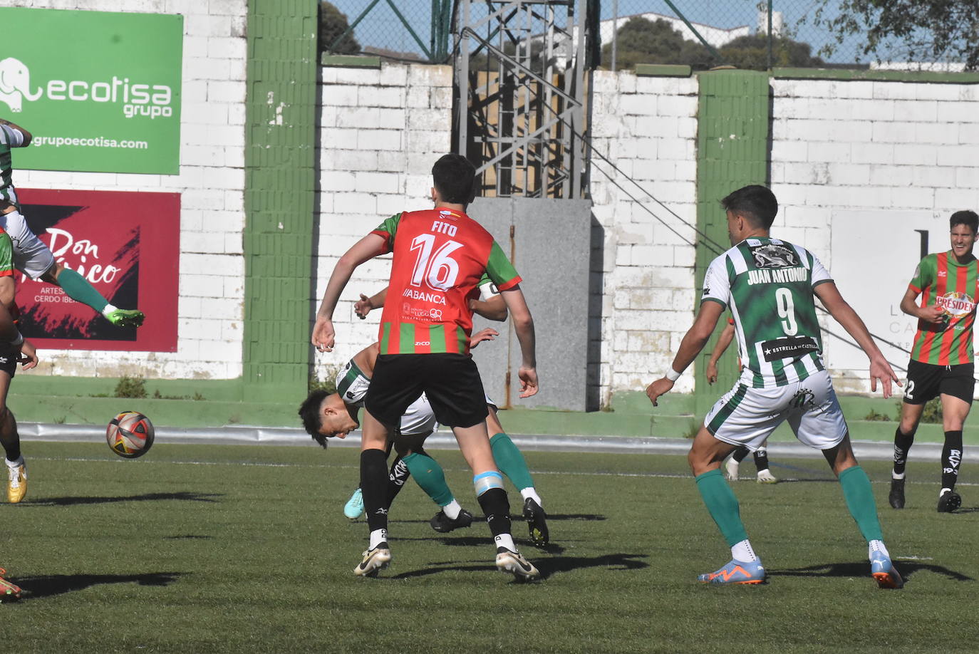 Explosión de alegría del Guijuelo tras clasificarse para el playoff