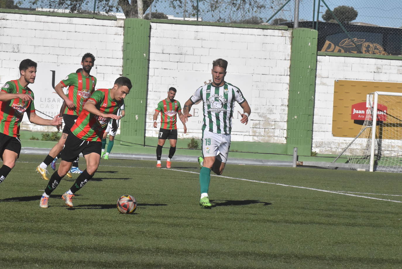 Explosión de alegría del Guijuelo tras clasificarse para el playoff