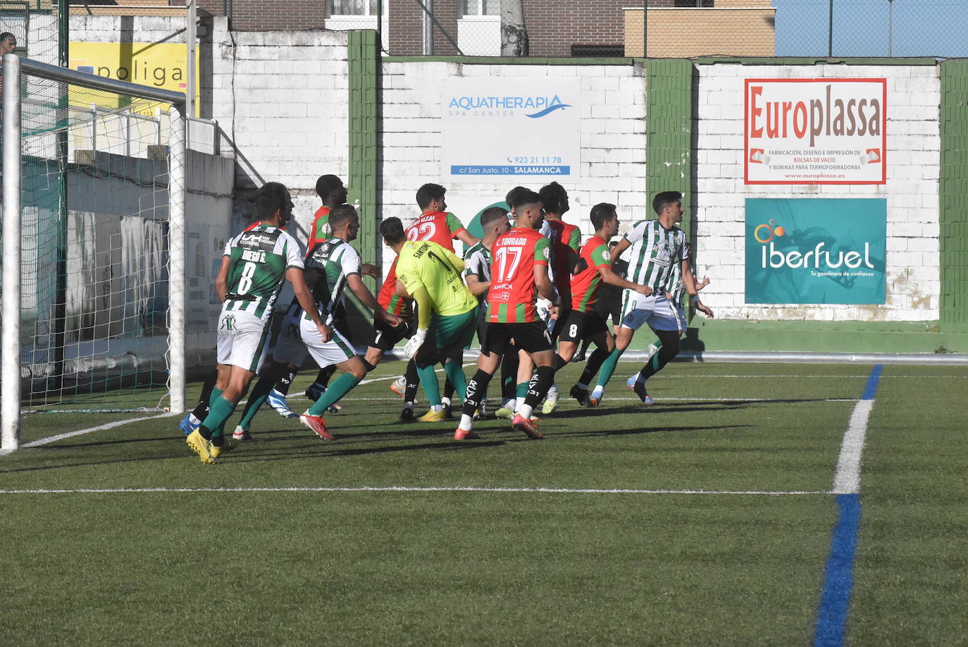 Explosión de alegría del Guijuelo tras clasificarse para el playoff