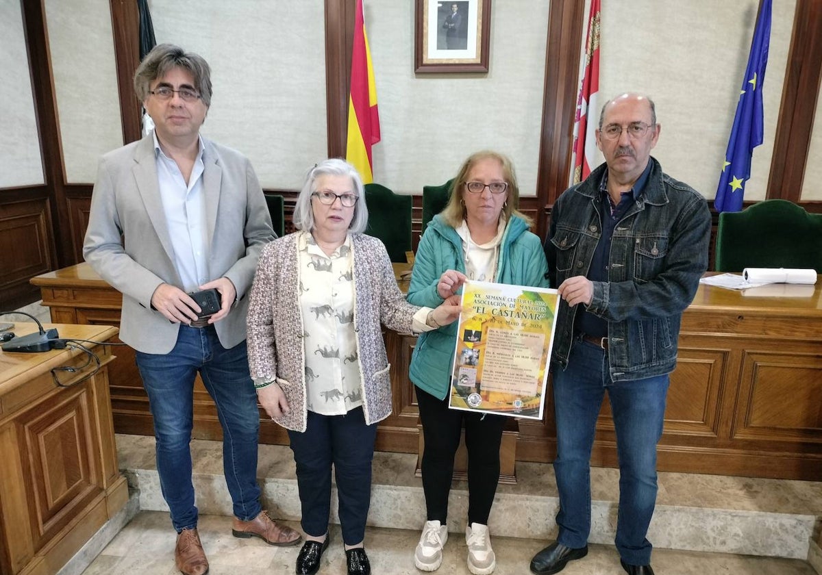 La presentación de la programación de la semana cultural ha tenido lugar en el Ayuntamiento.