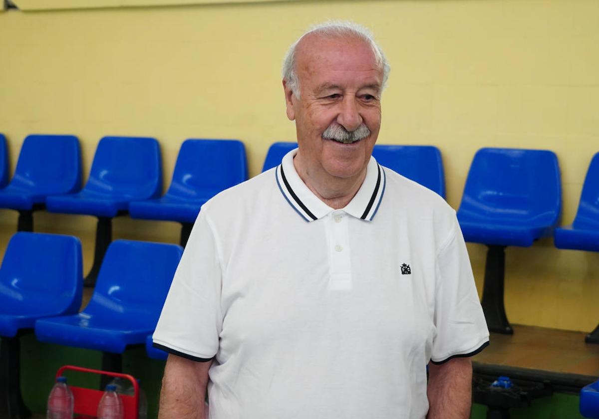 Vicente del Bosque, en uno de sus campus.