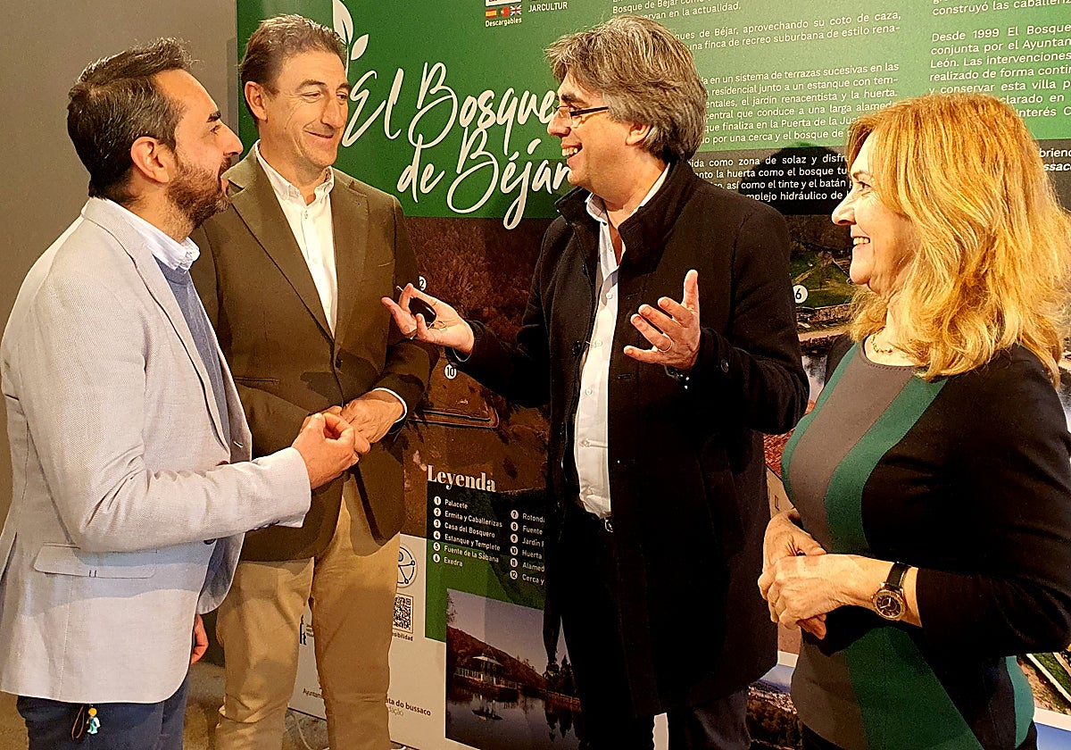 Javier Hernández, Rubén Martín, Luis Francisco Martín y Purificación Pozo, esta tarde en Béjar.