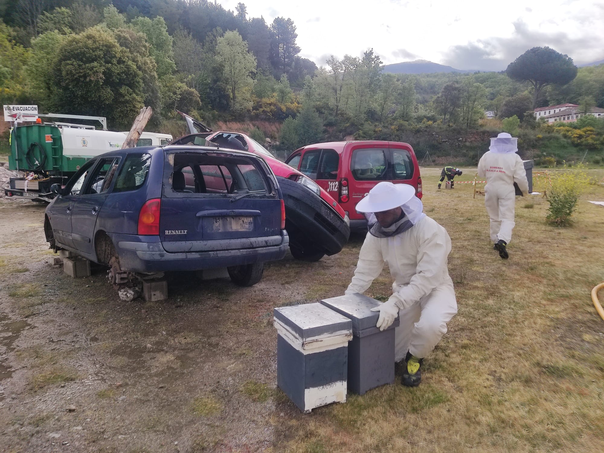 Espectacular simulacro en Béjar: un accidente de autobús, un camión con ovejas y un rescate en el río