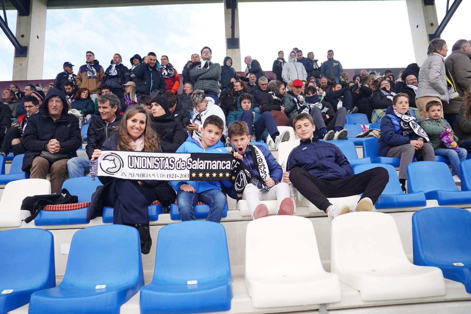 Búscate en la grada del Reina Sofía en el partido contra el Sabadell