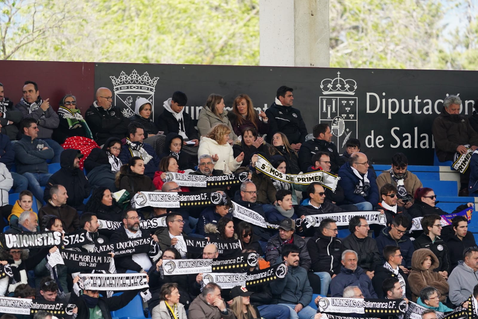 Búscate en la grada del Reina Sofía en el partido contra el Sabadell