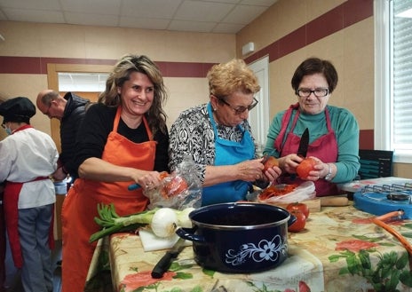 Imagen secundaria 1 - El pueblo de Salamanca unido por la cocina familiar