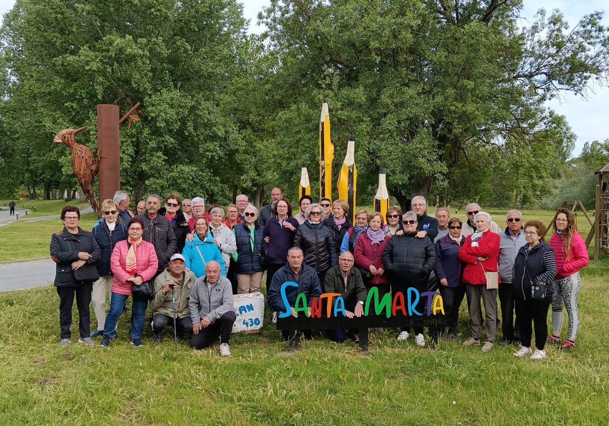 Jornada de convivencia de estreno para los mayores de Santa Marta