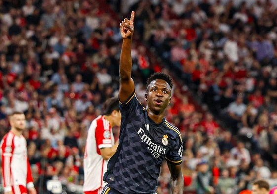 Vinícius celebra uno de los tantos.