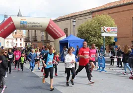 Ignacio Comillas y Sara Izquierdo ganan la XXX Carrera 1 de Mayo de Peñaranda