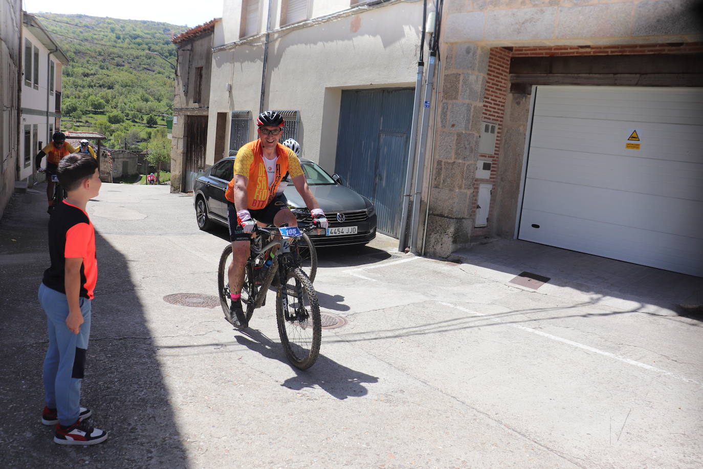 Doscientos corredores disfrutan del Desafío BTT de Fuentes de Béjar