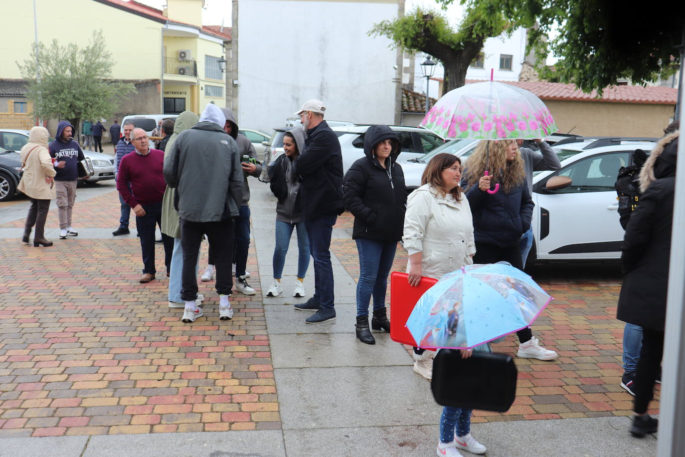 Animada jornada festiva en Molinillo con motivo de la Cruz de mayo