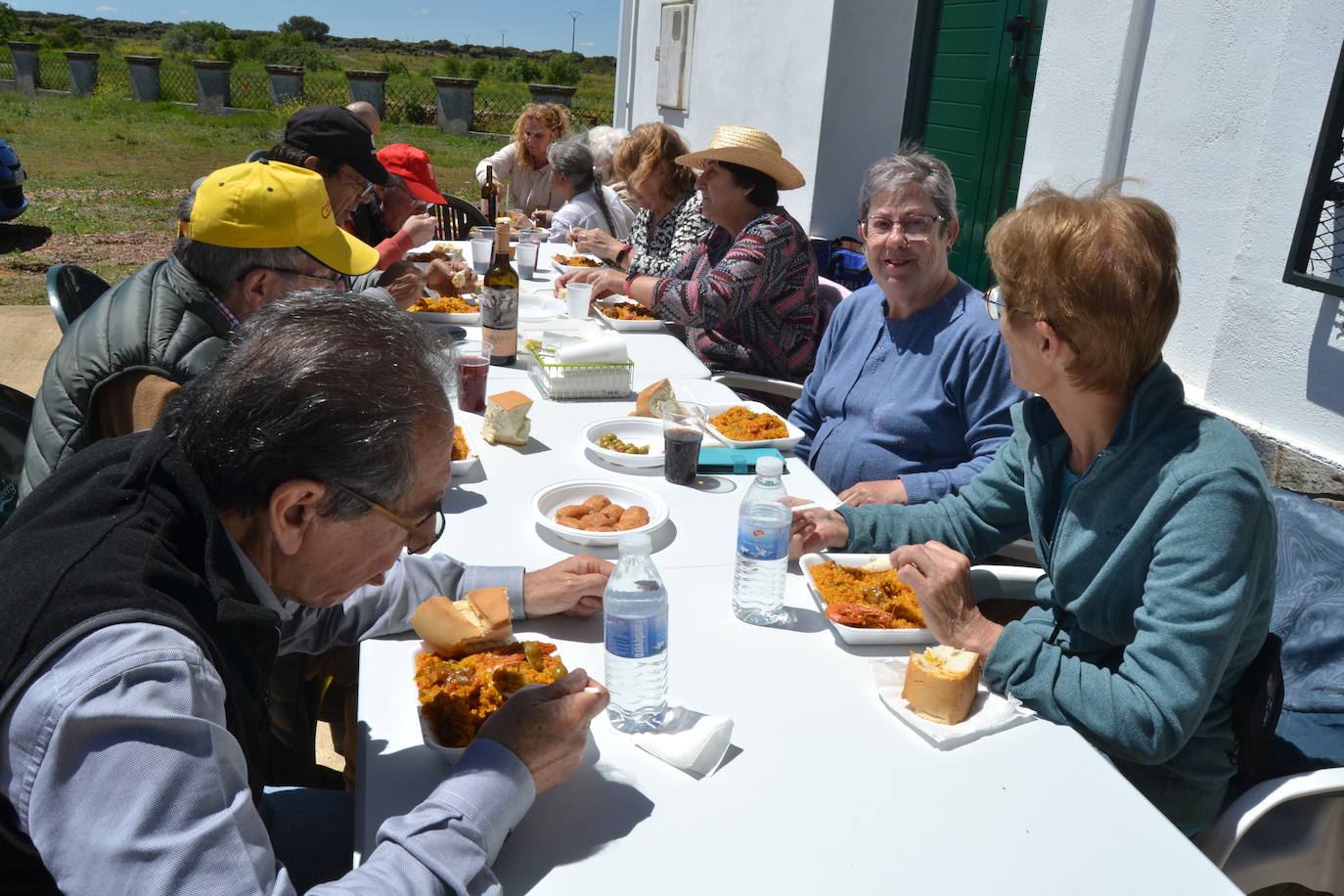 Una rica paella para cerrar las fiesta de Abusejo