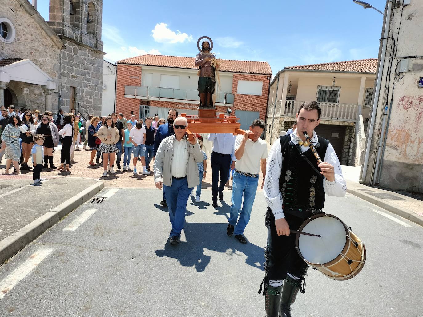 Peromingo cumple con San Isidro y celebra su día de fiesta