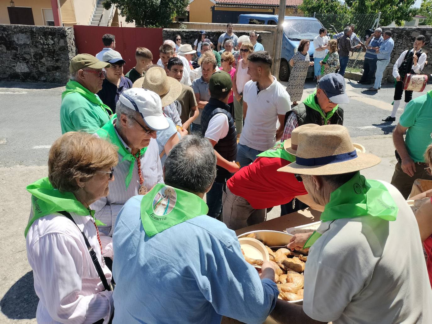 Unidos en torno a la Virgen de Montemayor