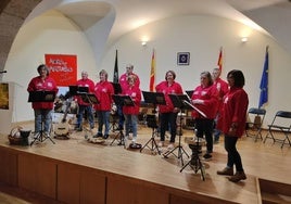 El grupo Mora y Majuelo despidió la semana cultural en el convento de San Francisco