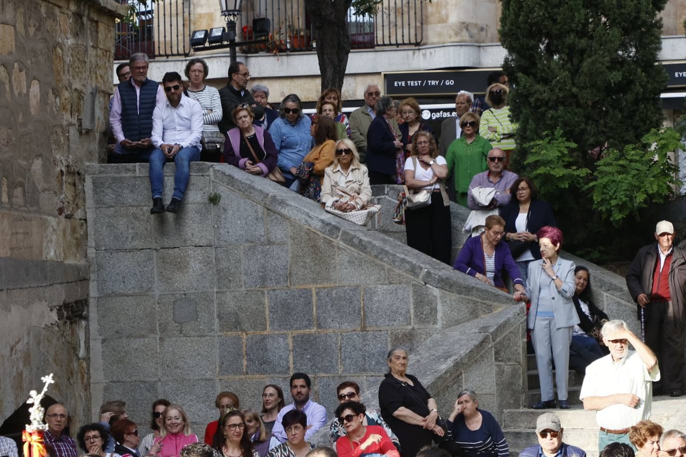 Multitudinaria procesión del Cristo de los Milagros