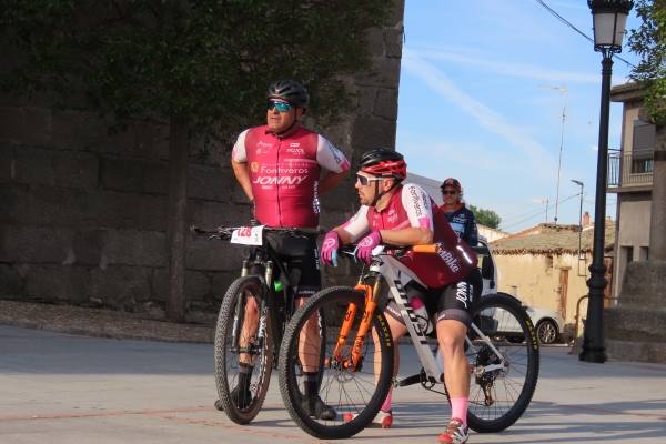 Más de 150 ciclistas en el paraíso de Alaraz