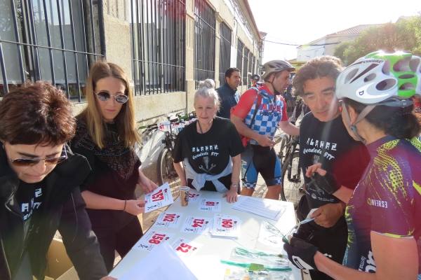 Más de 150 ciclistas en el paraíso de Alaraz